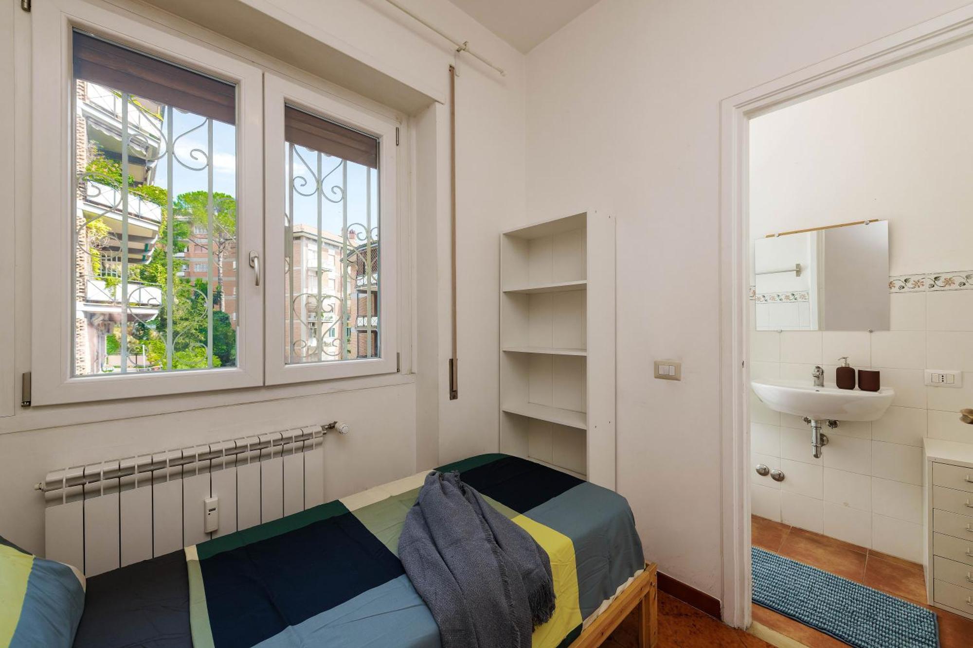 Spazioso Appartamento Vicino Eur โรม ภายนอก รูปภาพ