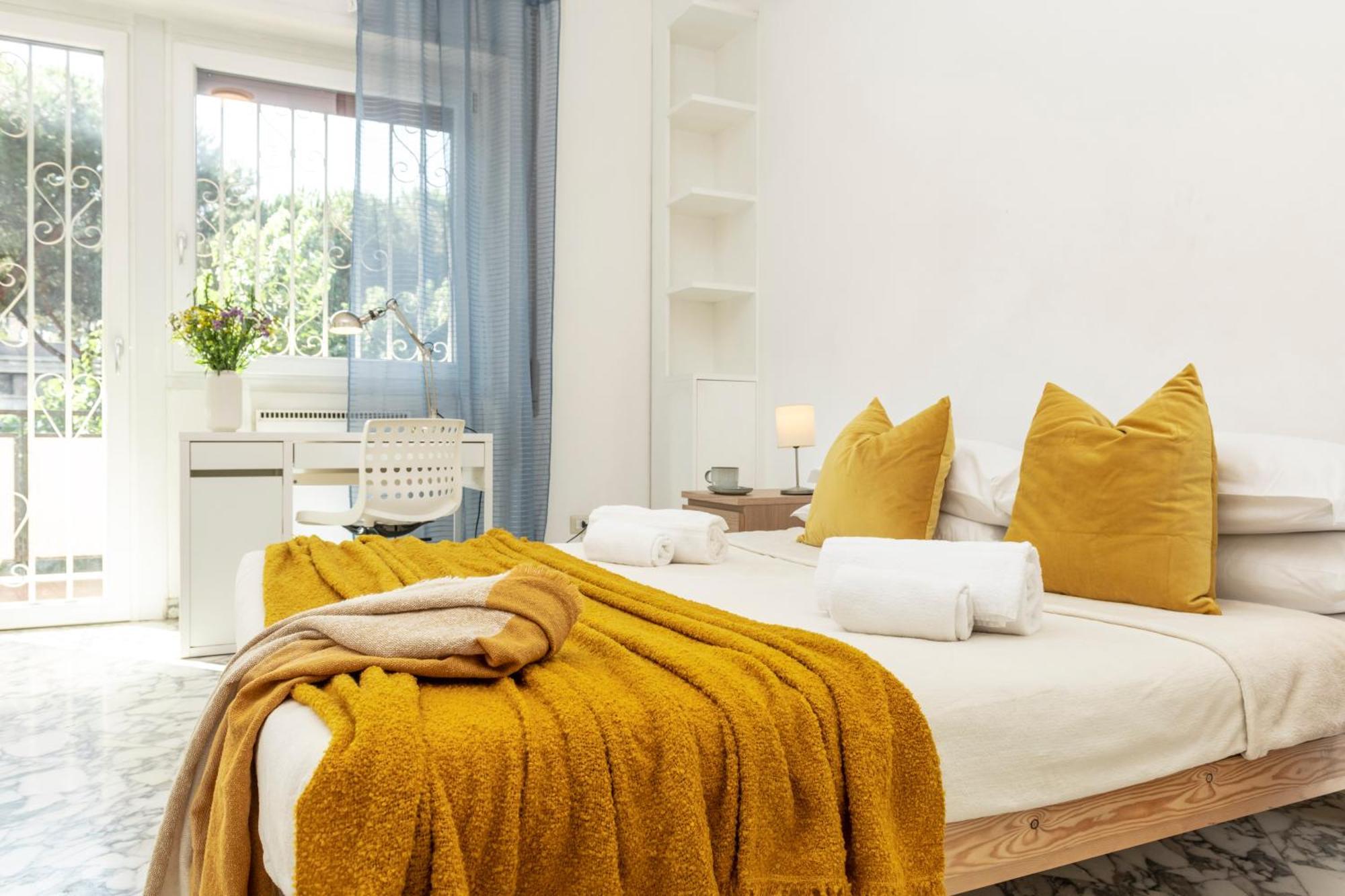 Spazioso Appartamento Vicino Eur โรม ภายนอก รูปภาพ