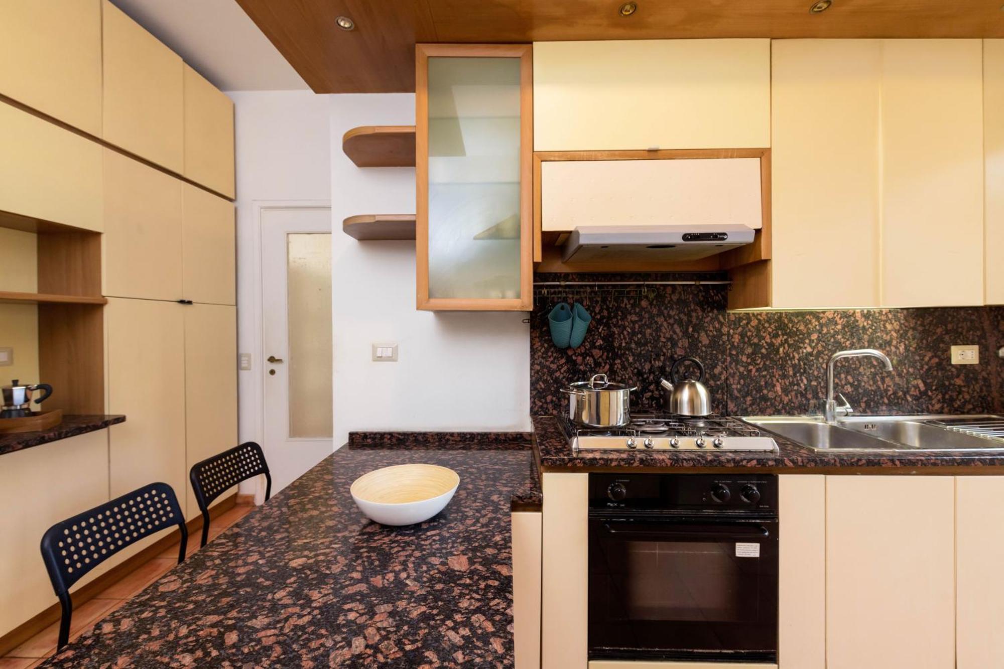 Spazioso Appartamento Vicino Eur โรม ภายนอก รูปภาพ
