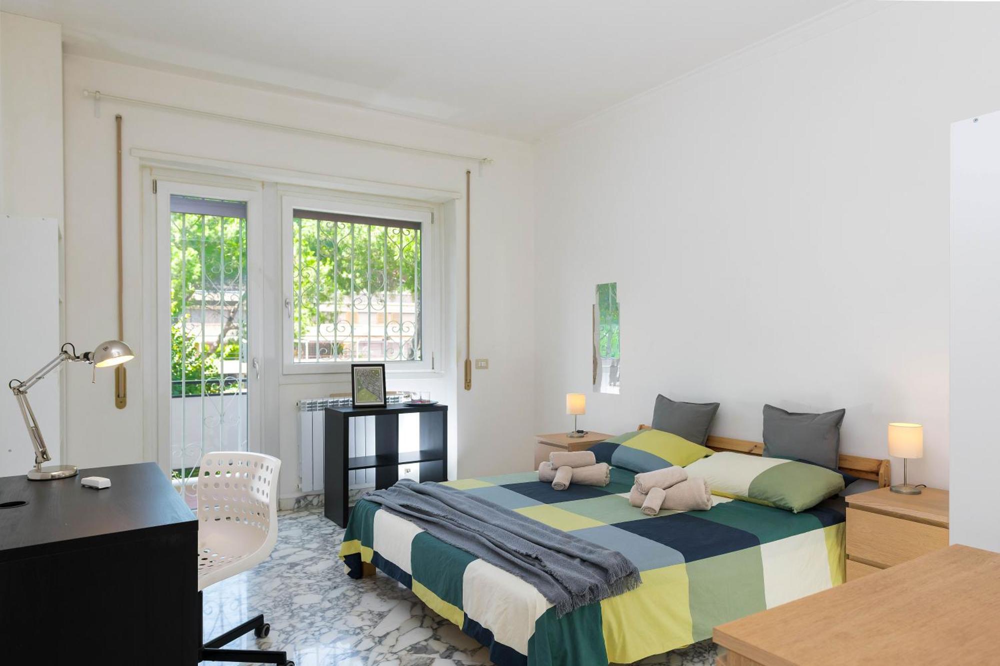 Spazioso Appartamento Vicino Eur โรม ภายนอก รูปภาพ