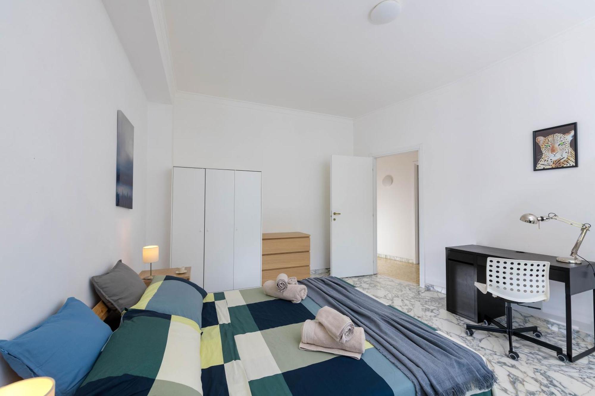 Spazioso Appartamento Vicino Eur โรม ภายนอก รูปภาพ