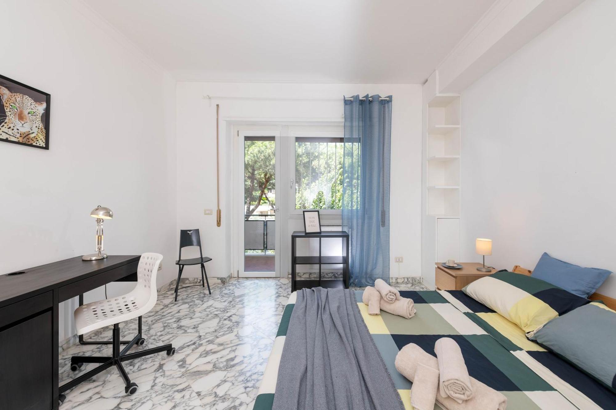 Spazioso Appartamento Vicino Eur โรม ภายนอก รูปภาพ
