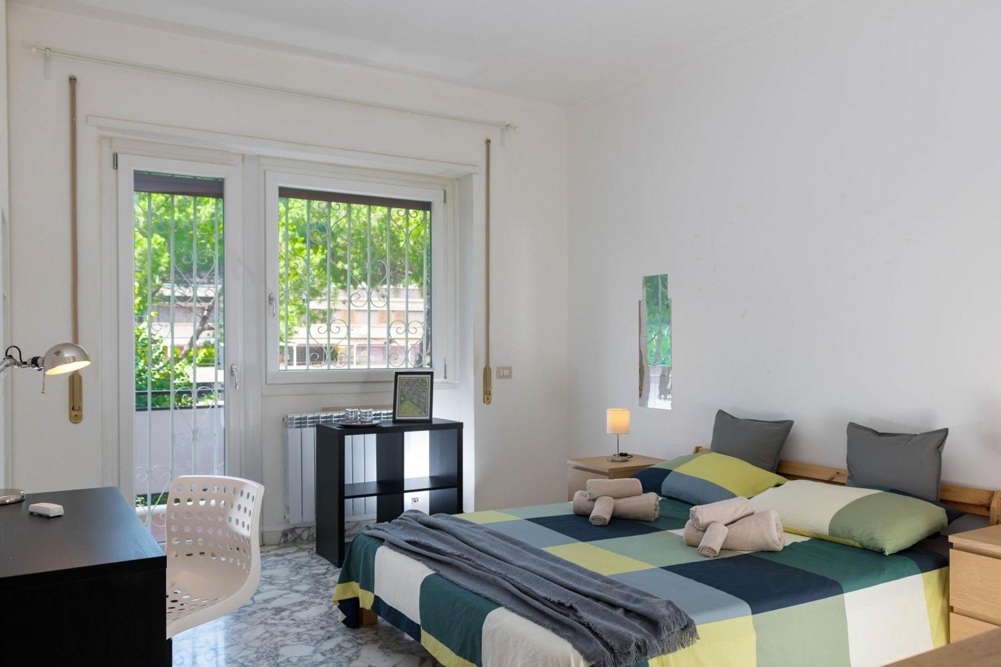 Spazioso Appartamento Vicino Eur โรม ภายนอก รูปภาพ