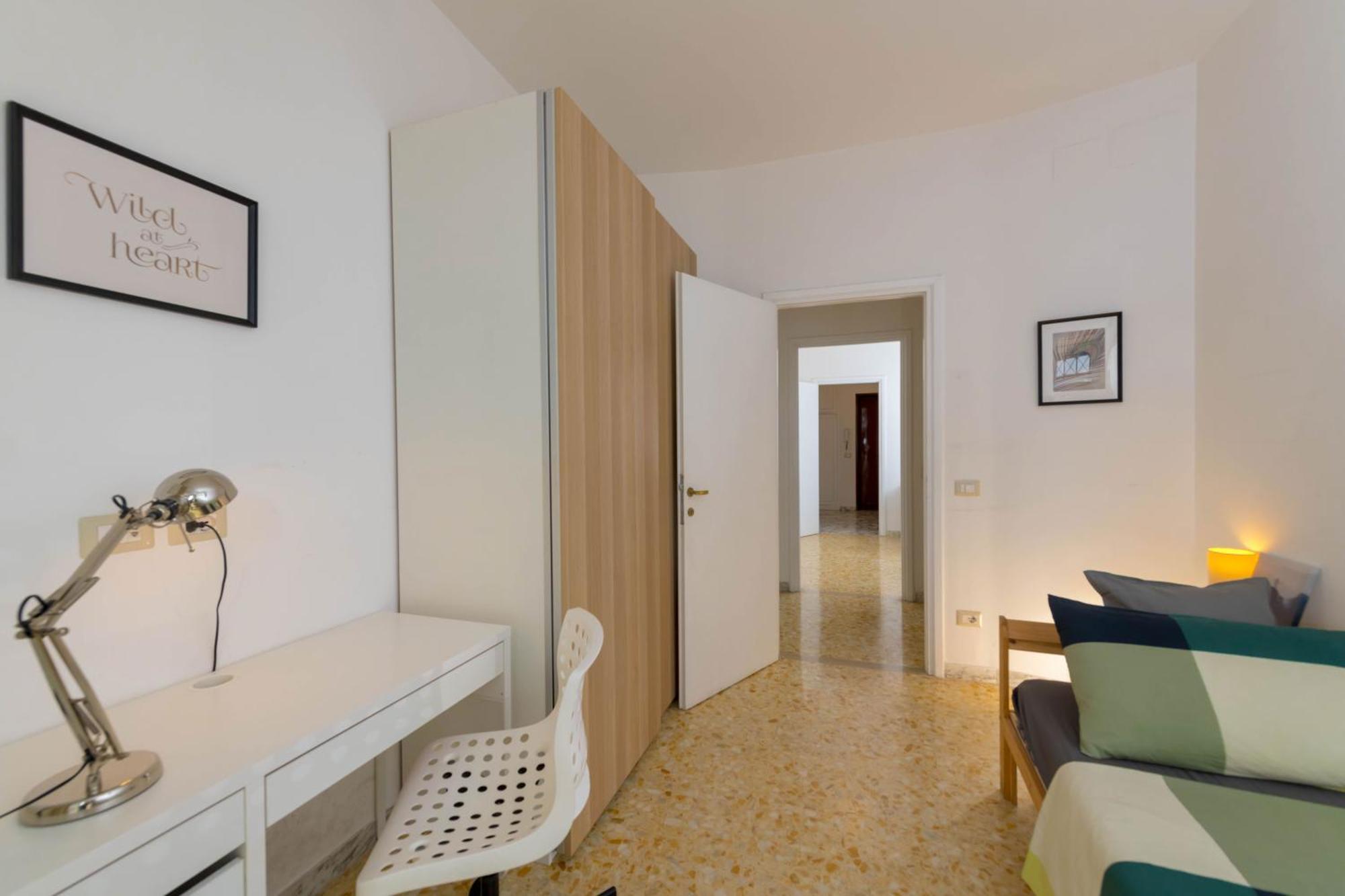 Spazioso Appartamento Vicino Eur โรม ภายนอก รูปภาพ