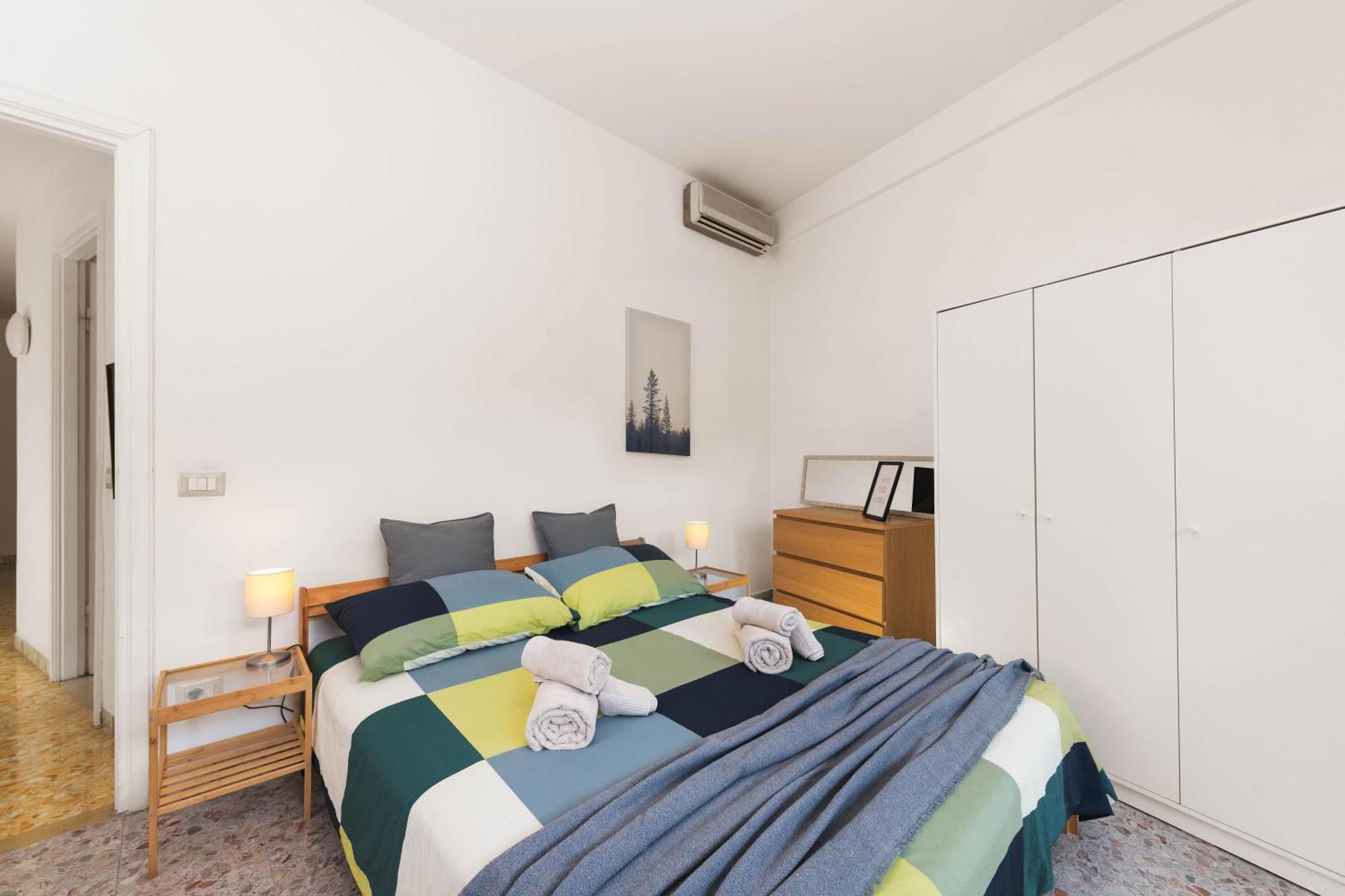 Spazioso Appartamento Vicino Eur โรม ภายนอก รูปภาพ