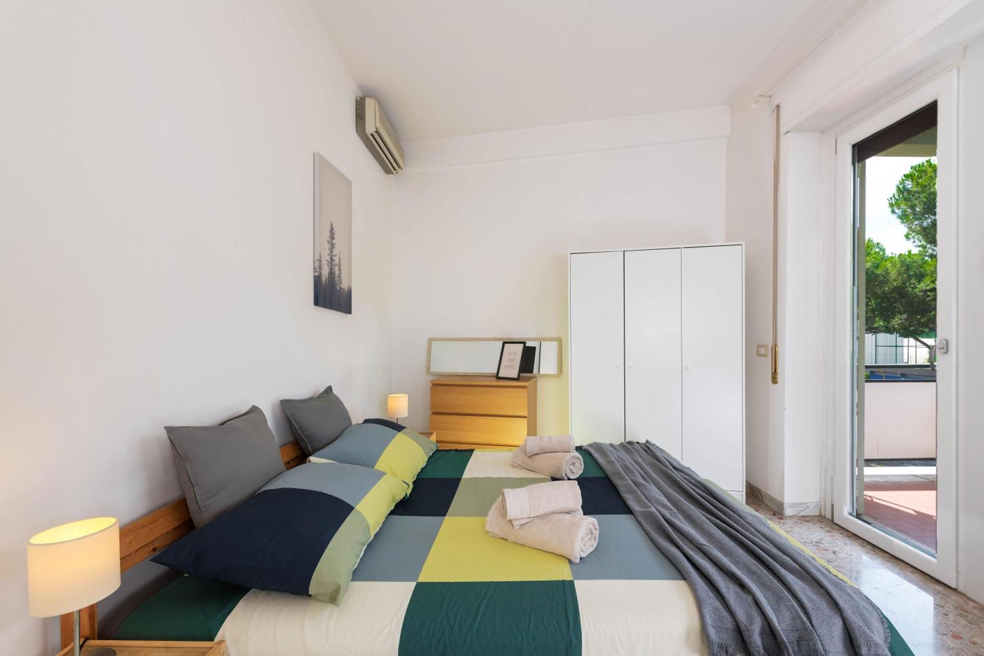 Spazioso Appartamento Vicino Eur โรม ภายนอก รูปภาพ